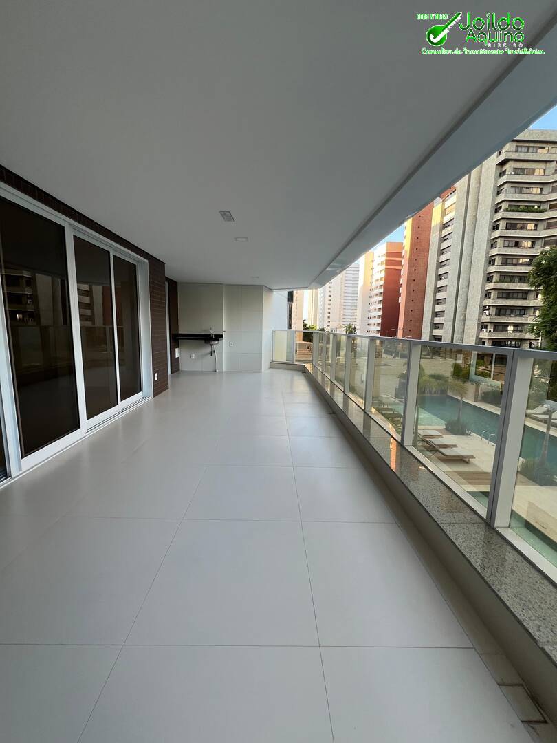 Apartamento à venda com 4 quartos, 230m² - Foto 2