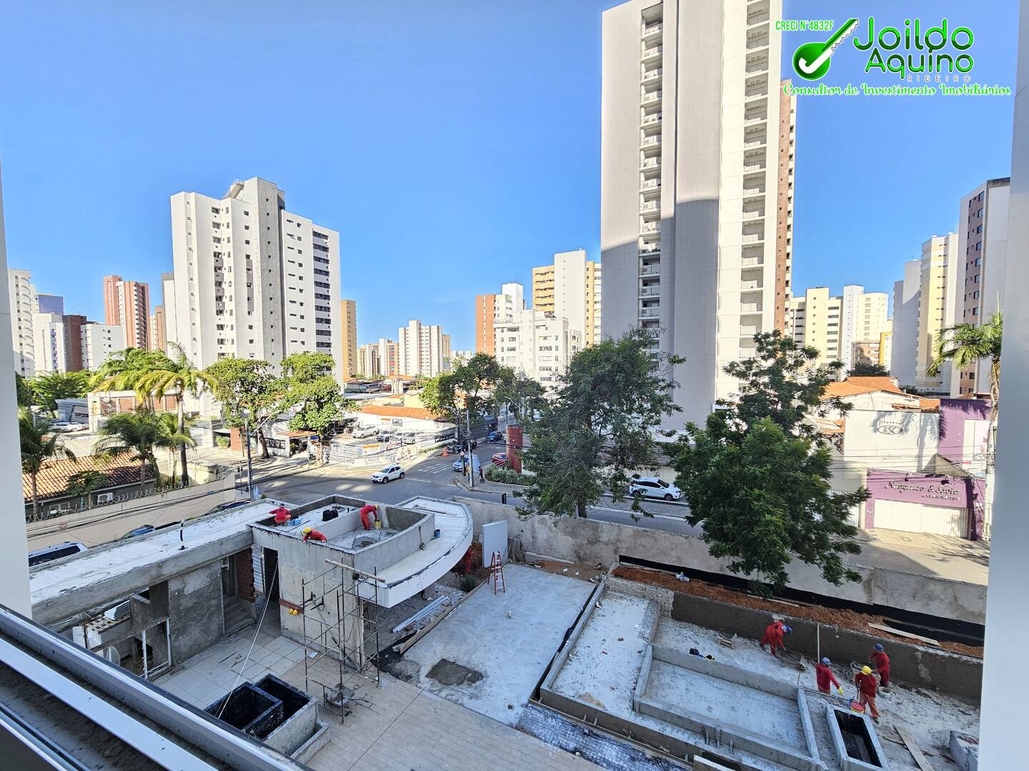 Apartamento à venda com 4 quartos, 218m² - Foto 3