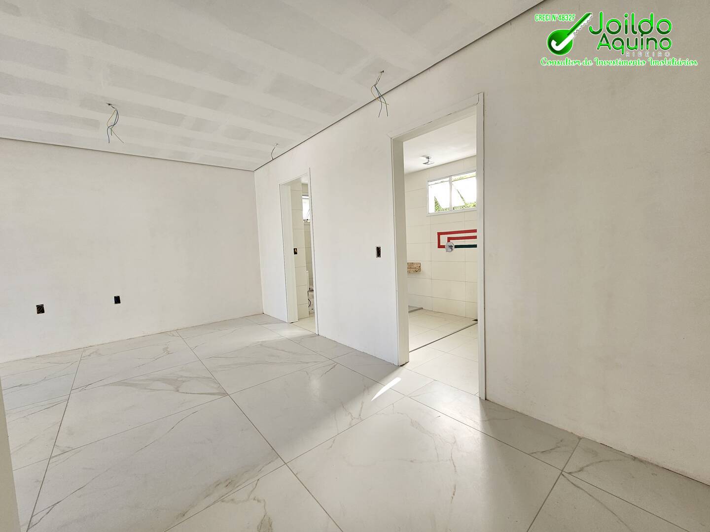 Apartamento à venda com 4 quartos, 218m² - Foto 12