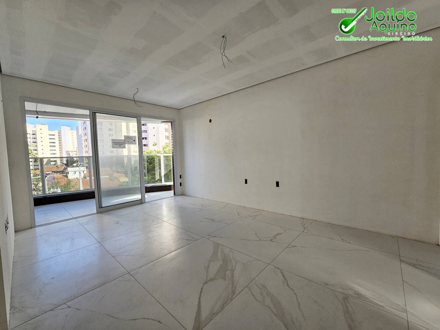 Apartamento à venda com 4 quartos, 218m² - Foto 13