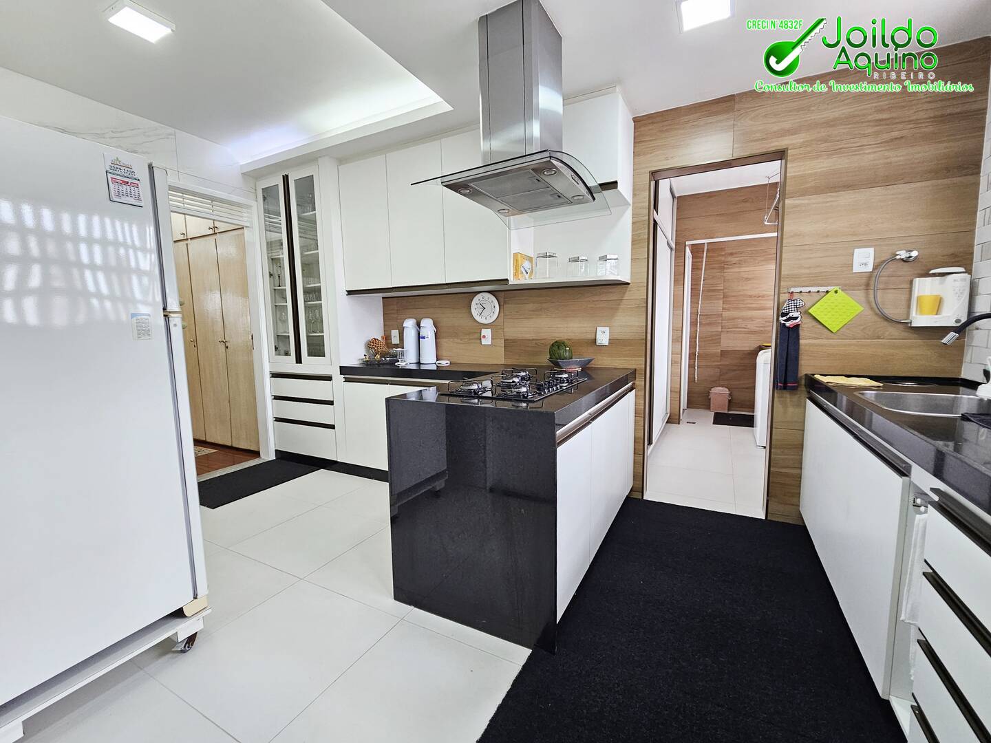 Apartamento à venda com 3 quartos, 150m² - Foto 7