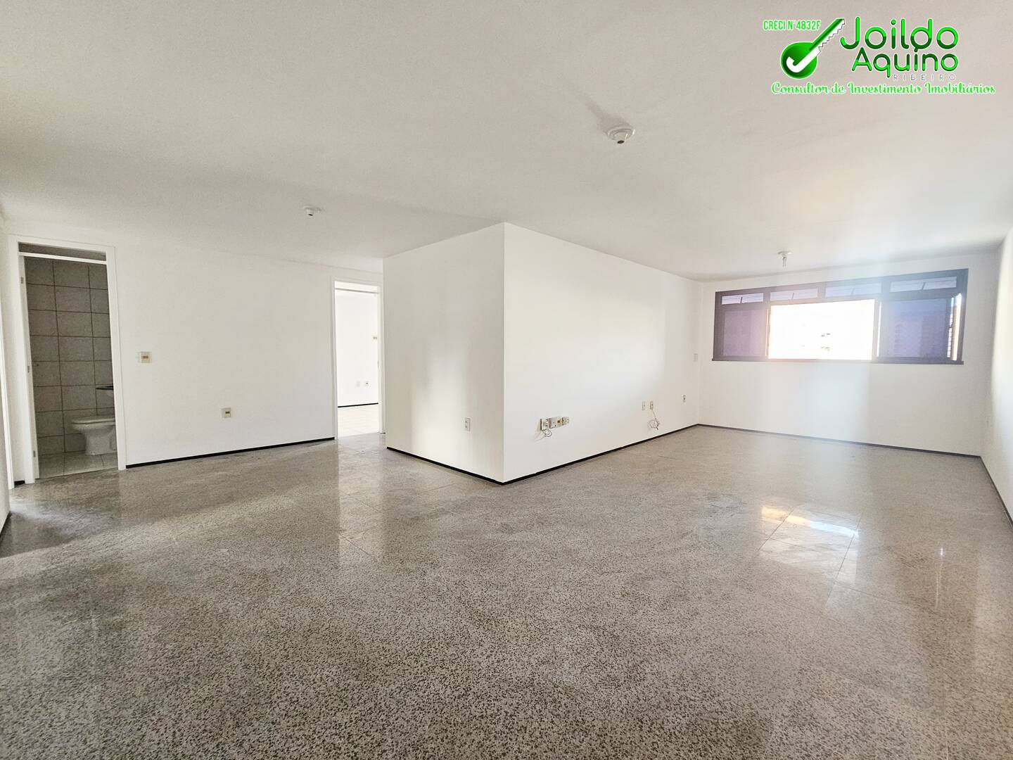 Apartamento à venda com 3 quartos, 132m² - Foto 2